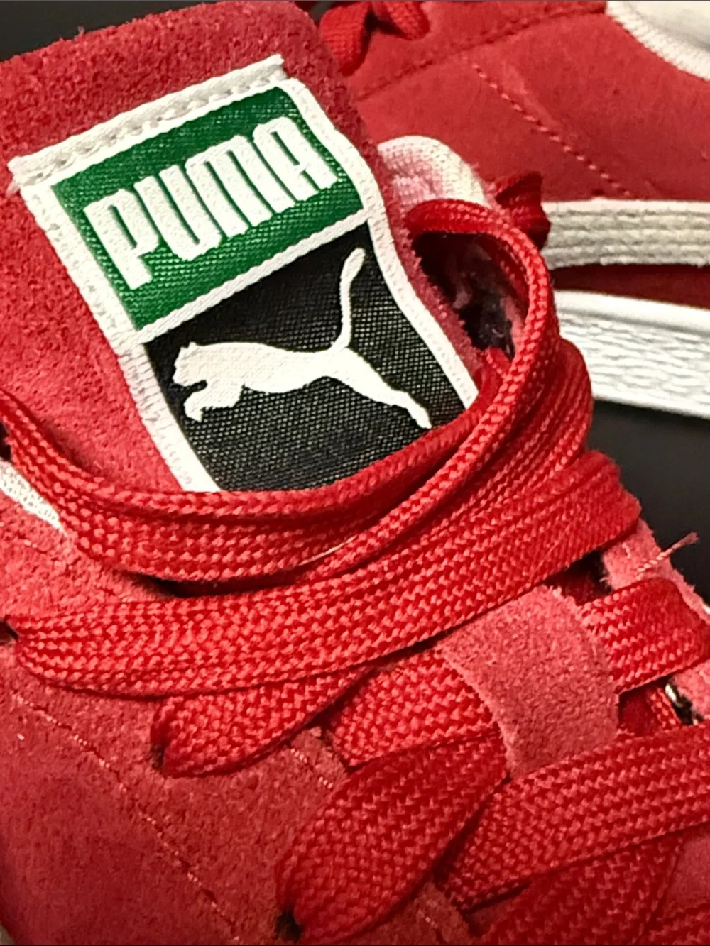Puma Suede Men’s Sneakers Red Size 9